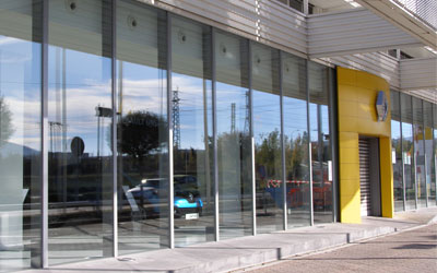 Escaparate concesionario Renault